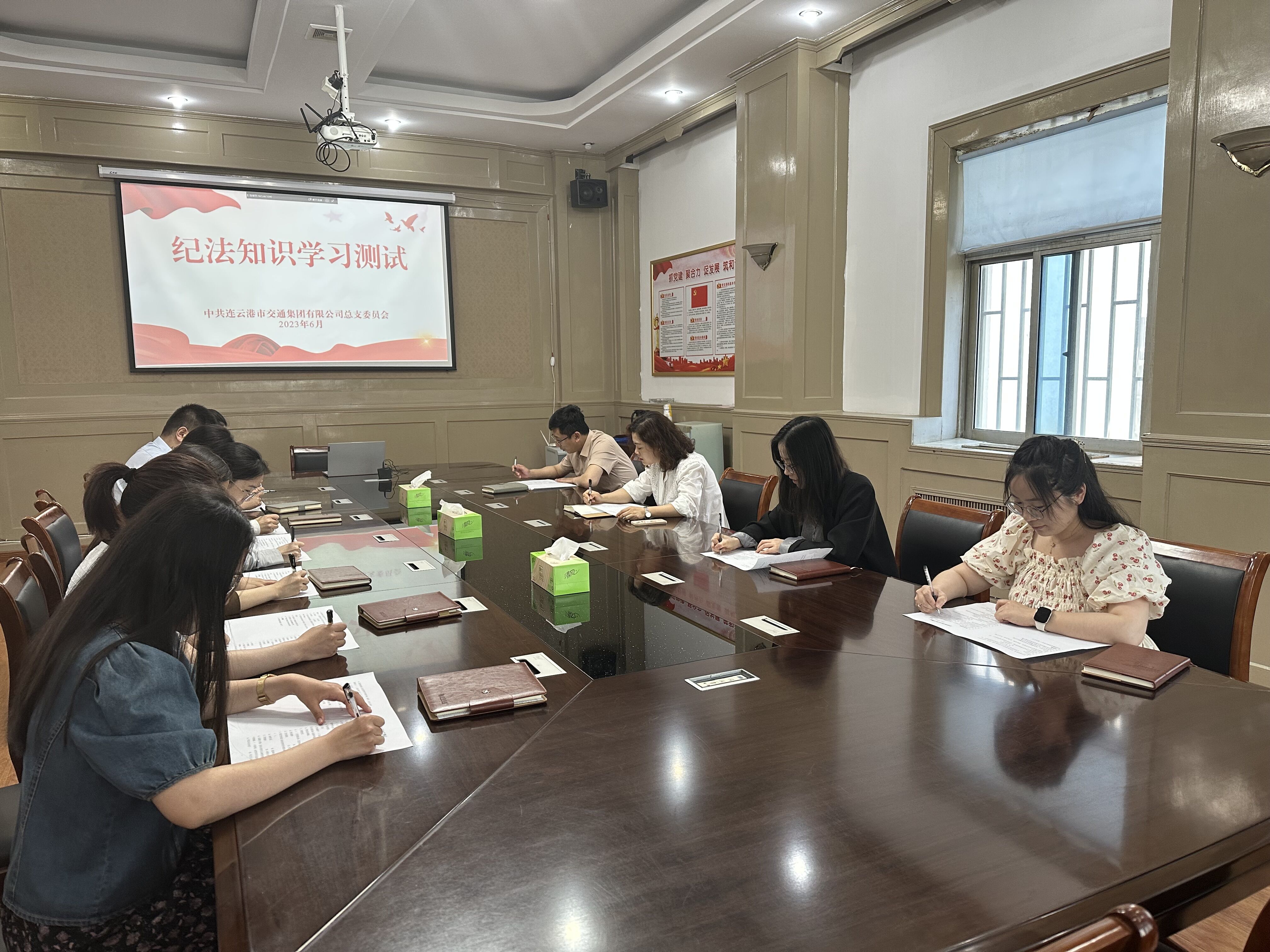 中泰证券：突出抓好年轻干部学习教育