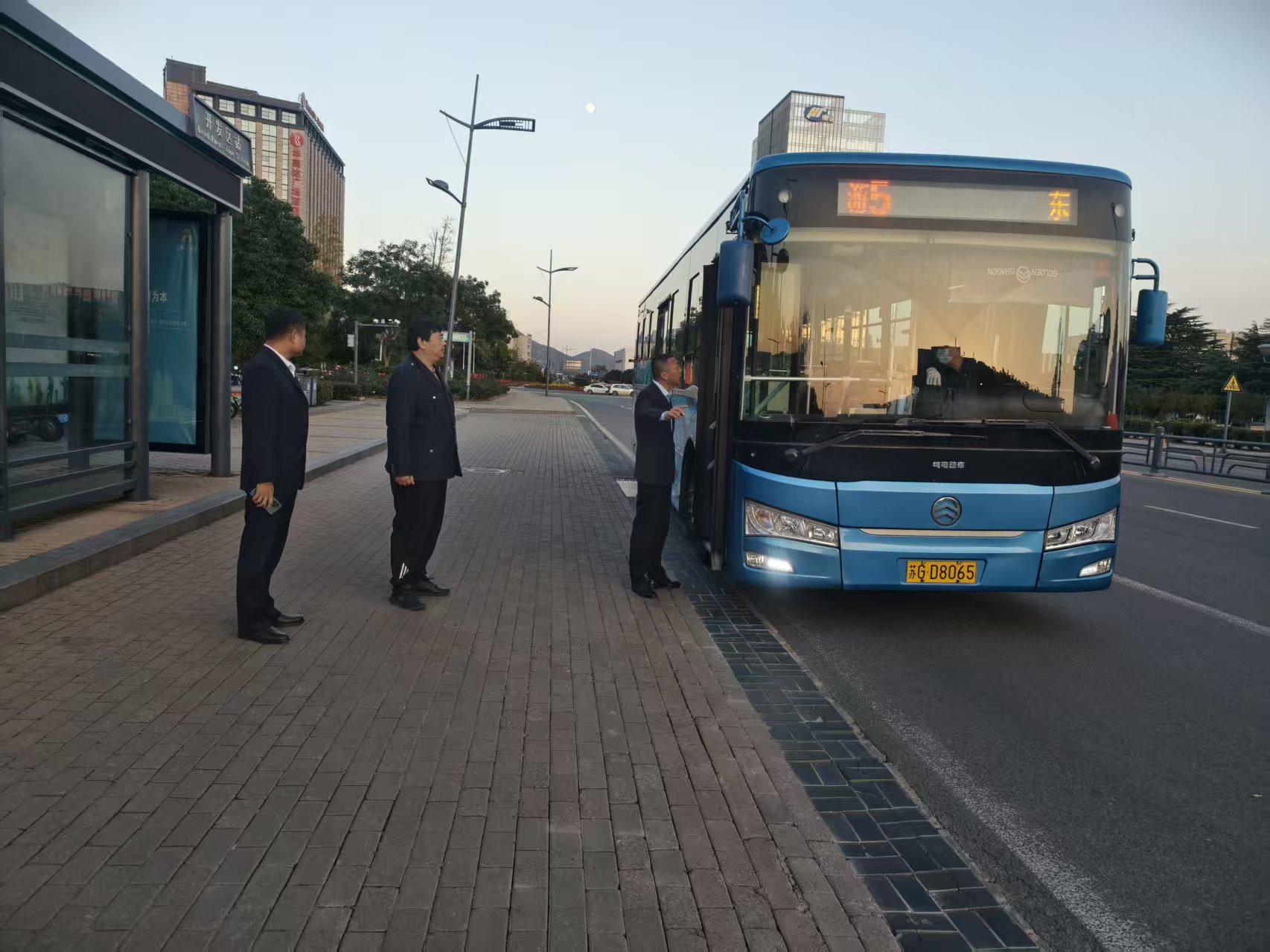 上路严检促规范，筑牢安全行车线